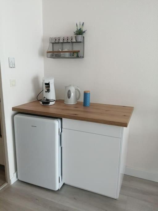 Apartment T1 Avec Piscine Et Terrasse Au Coeur De La Rochelle *