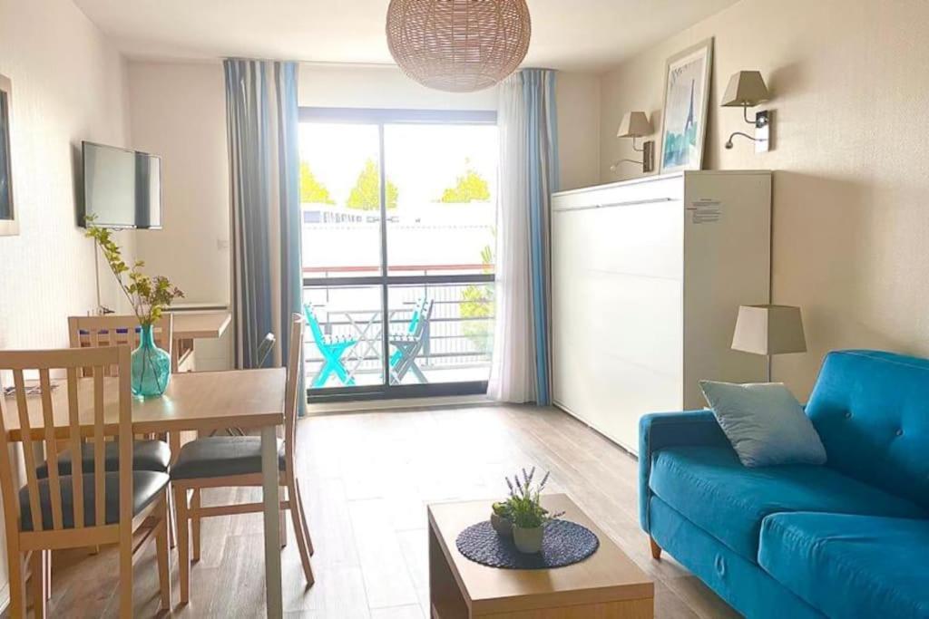 T1 Avec Piscine Et Terrasse Au Coeur De La Rochelle Apartment La Rochelle (Charente-Maritime)