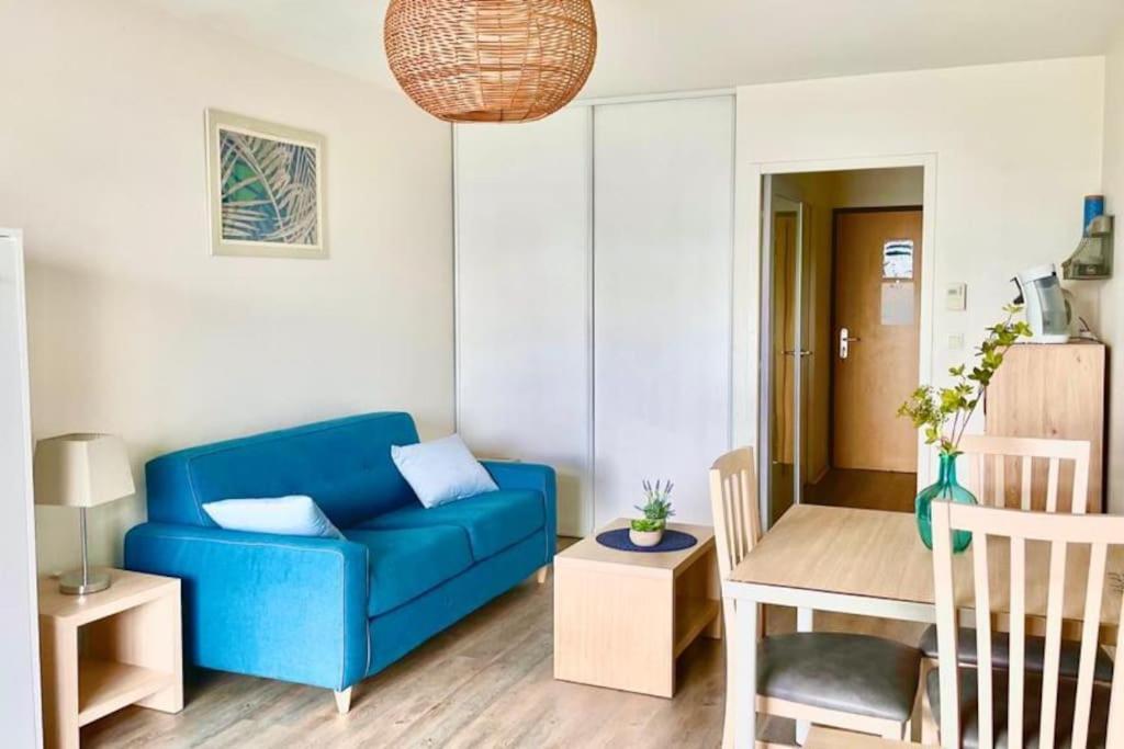 Apartment T1 Avec Piscine Et Terrasse Au Coeur De La Rochelle La Rochelle (Charente-Maritime)