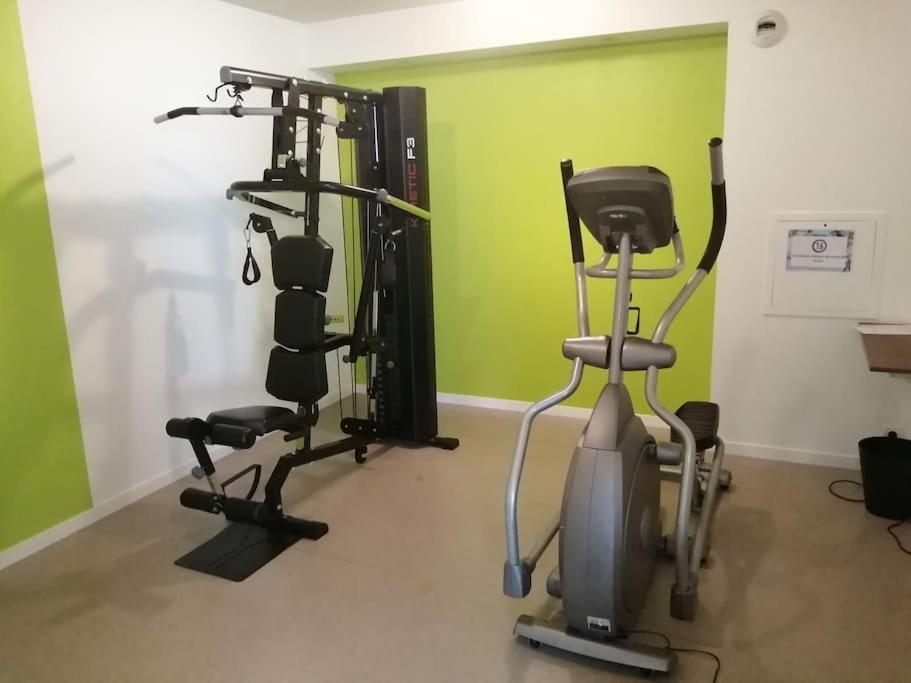 T1 Avec Piscine Et Terrasse Au Coeur De La Rochelle Apartment *