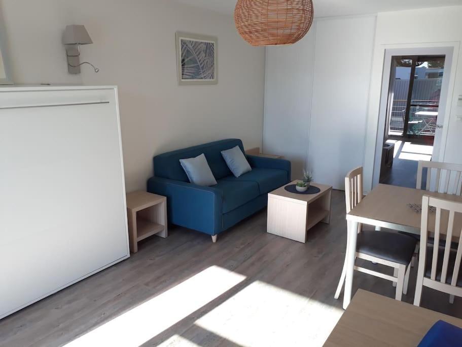 T1 Avec Piscine Et Terrasse Au Coeur De La Rochelle Apartment