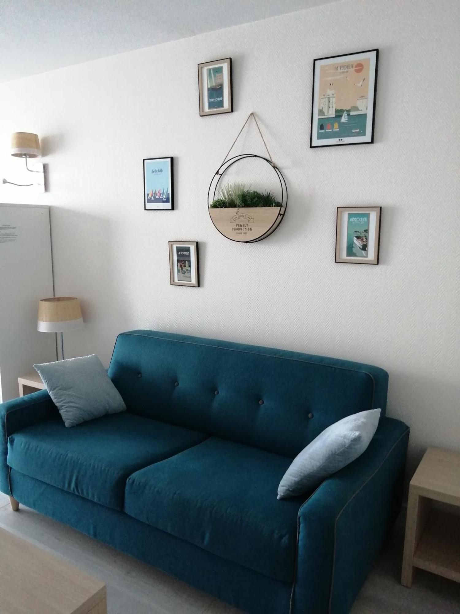 Appartement T1 Avec Piscine Et Terrasse Au Coeur De La Rochelle